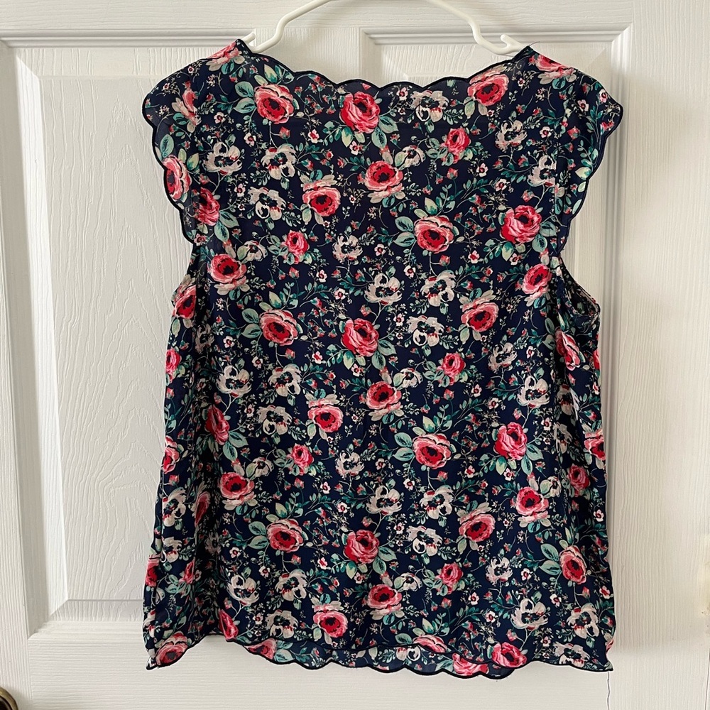 LC Lauren Conrad Navy and Red Floral Blouse - Picture 2 of 4